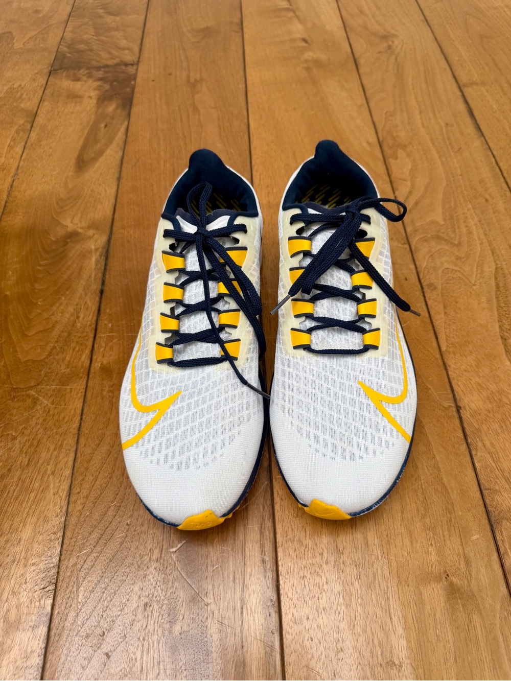 Nike Air Zoom Pegasus 37 Michigan Wolverines Running Shoes Men’s Size 12 - Picture 3 of 7